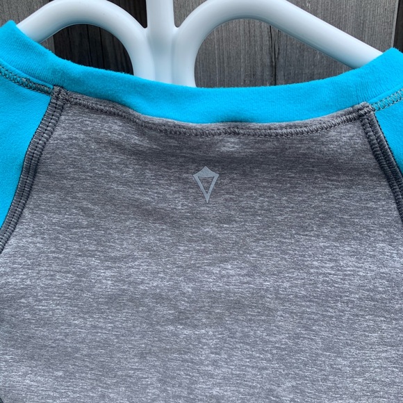 Iviva top - Picture 3 of 3